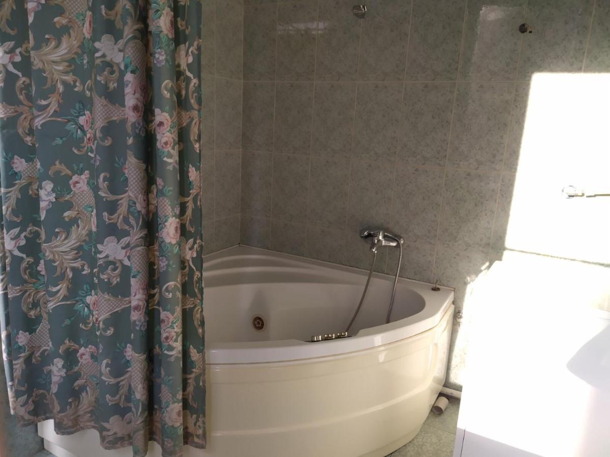 Lux In The Center With Jacuzzi Most City Area Днепър Екстериор снимка